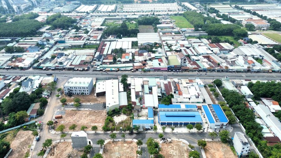 VẼ LẠI BẢN ĐỒ KHU CÔNG NGHIỆP: MỞ RỘNG SIÊU VÙNG KINH TẾ MỚI